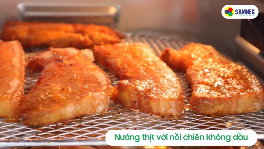 Nướng thịt 2 lần với nồi chiên không dầu