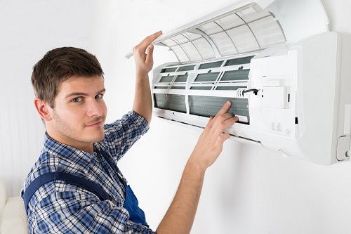 Vệ sinh máy lạnh định kỳ ít nhất mỗi 6 tháng