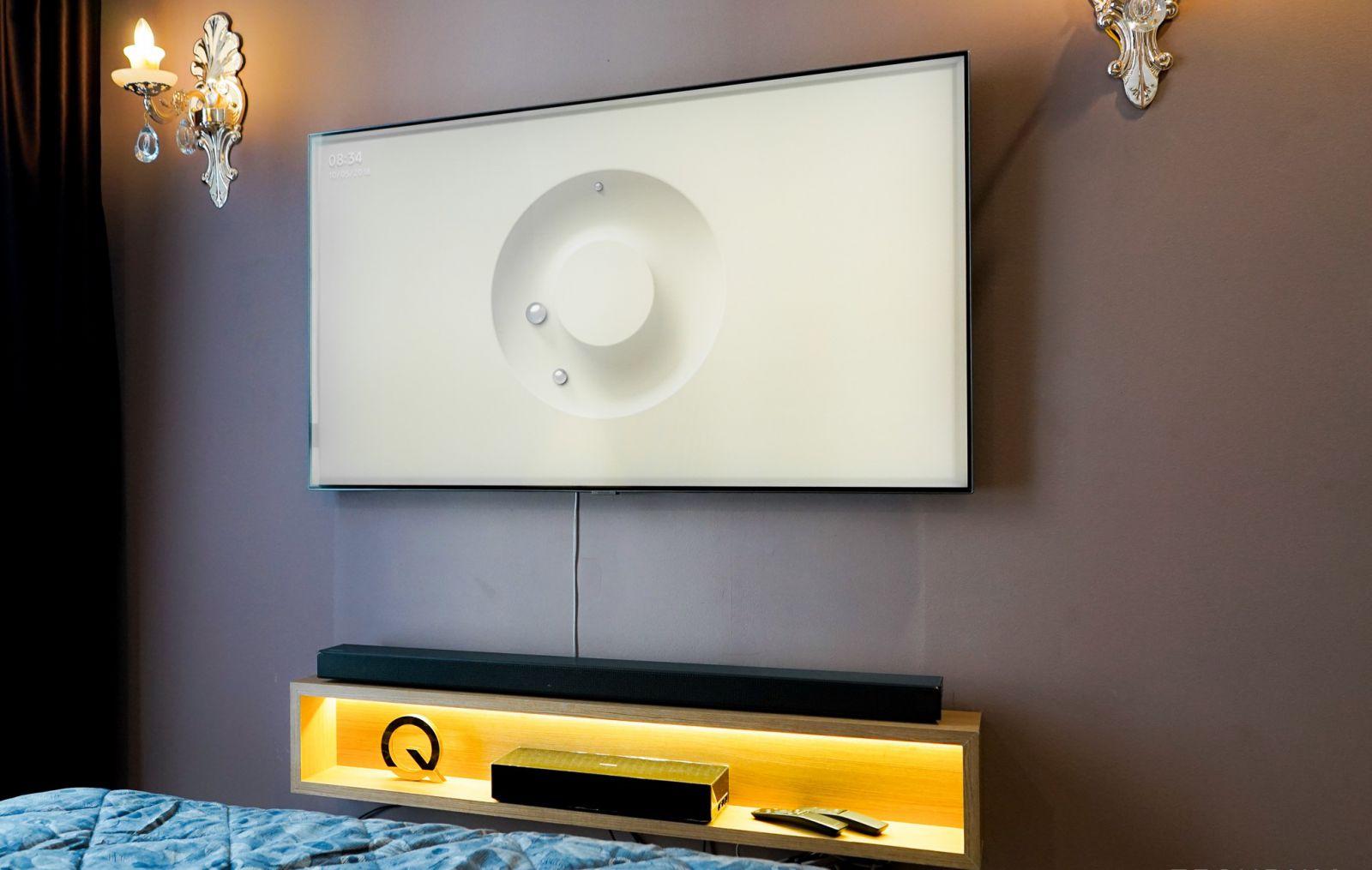 TV Samsung QLED Q7F 2018: Giao diện thân thiện, Ambient Mode độc đáo