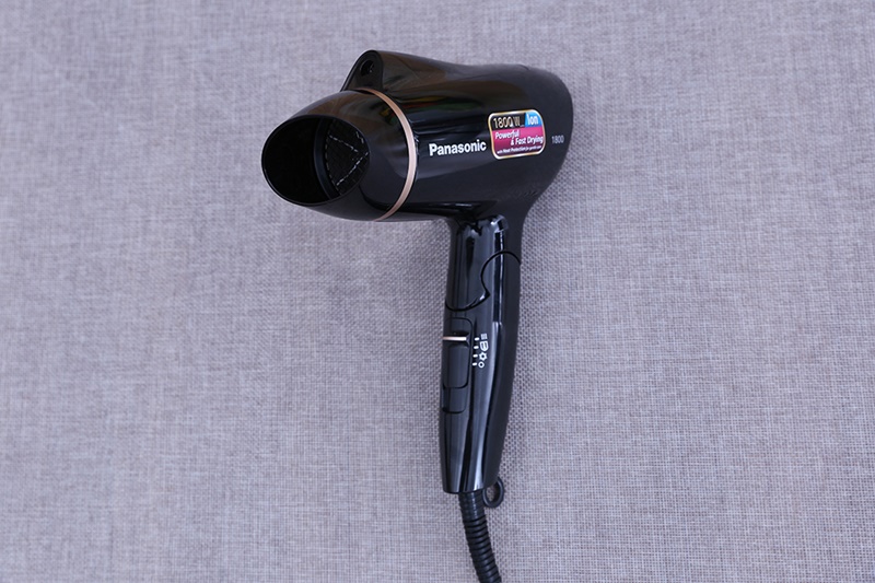 Máy sấy tóc Panasonic EH-NE20-K645 Đen Máy sấy tóc Panasonic EH-NE20-K645 Đen