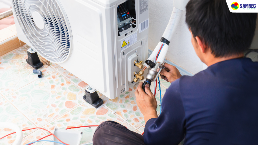 Do quạt dàn nóng gặp vấn đề