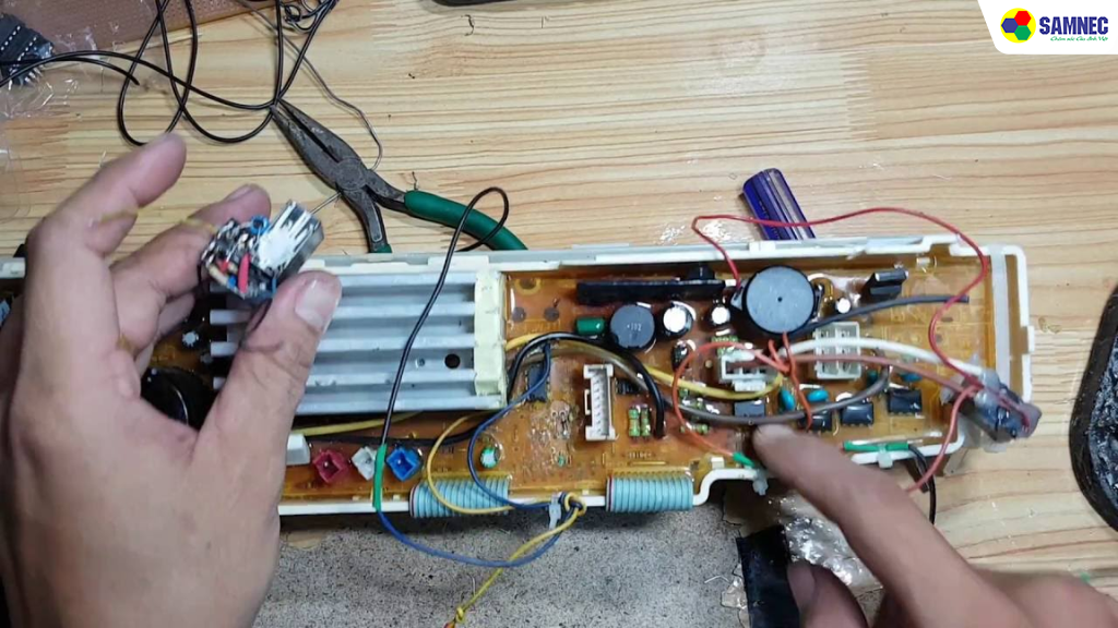 Hỏng bo mạch điều khiển